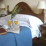 De Hotel 2*