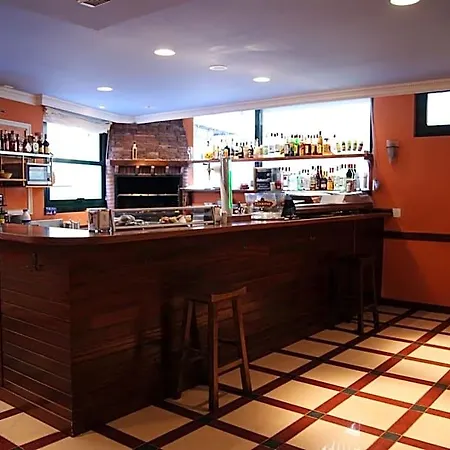 Otel De 2*